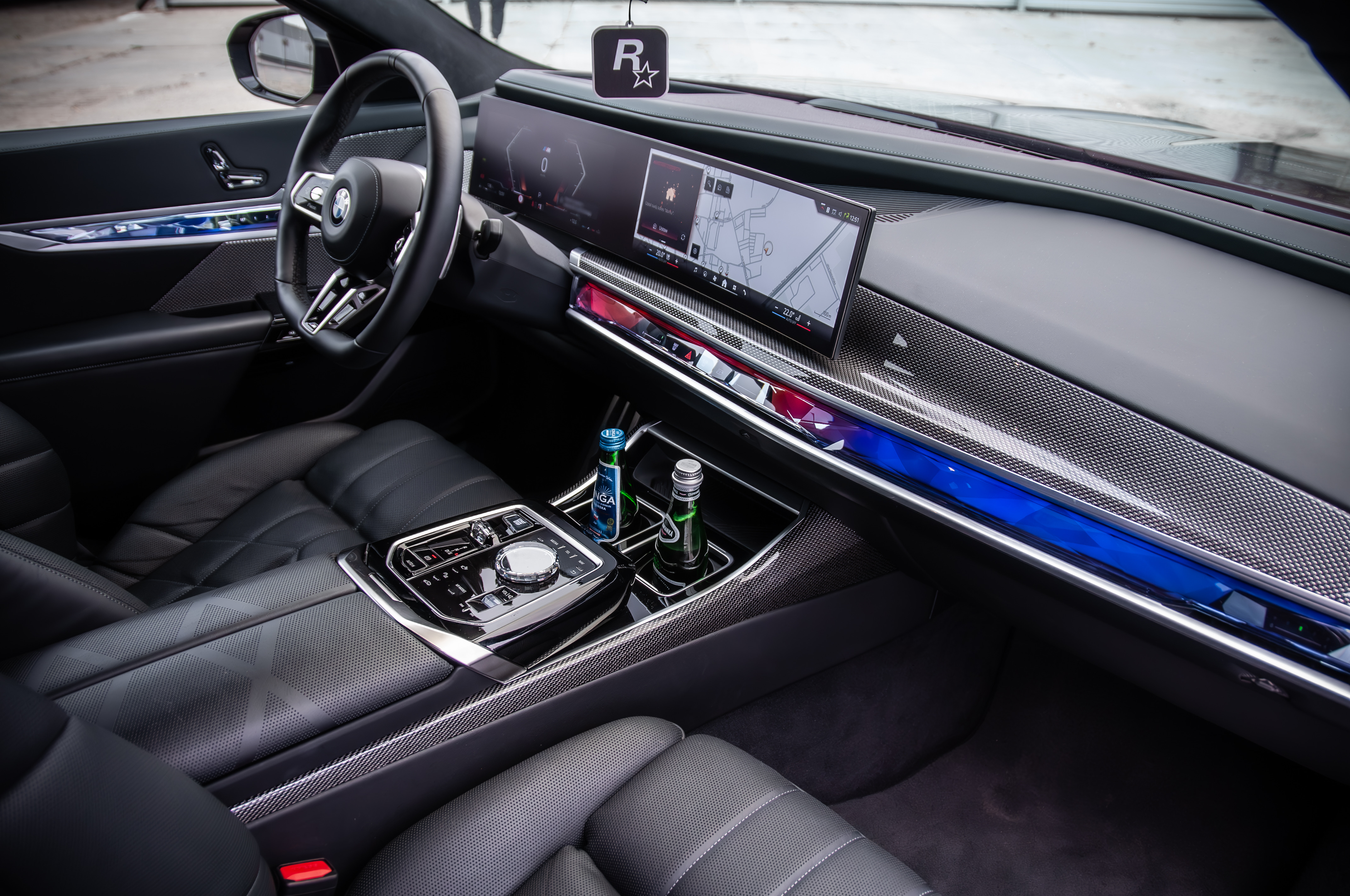 BMW 740d xDrive 2023 – Luksusowa limuzyna z dieslem — kluczowe cechy