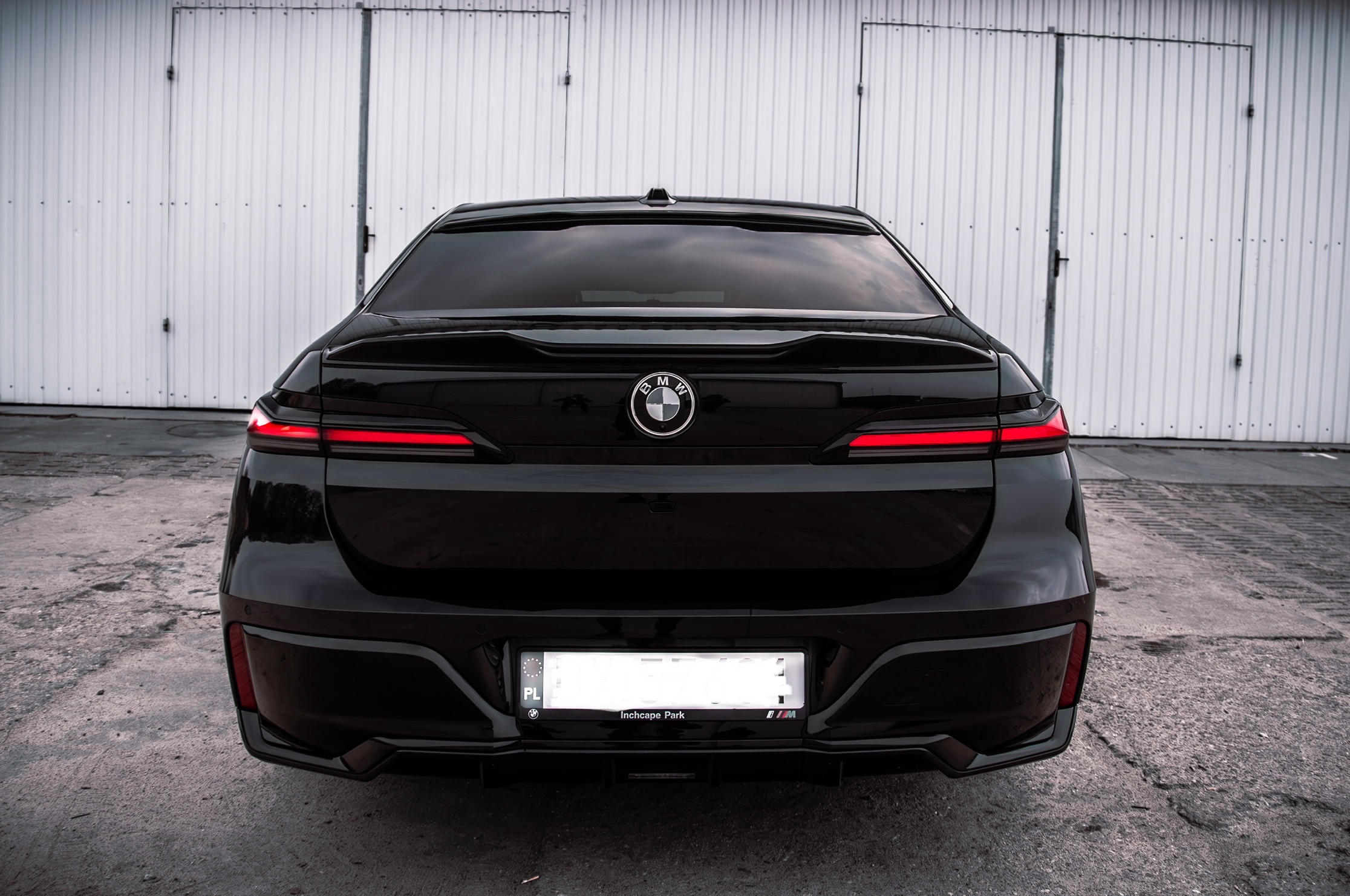 BMW 740d xDrive 2023 – Luksusowa limuzyna z dieslem